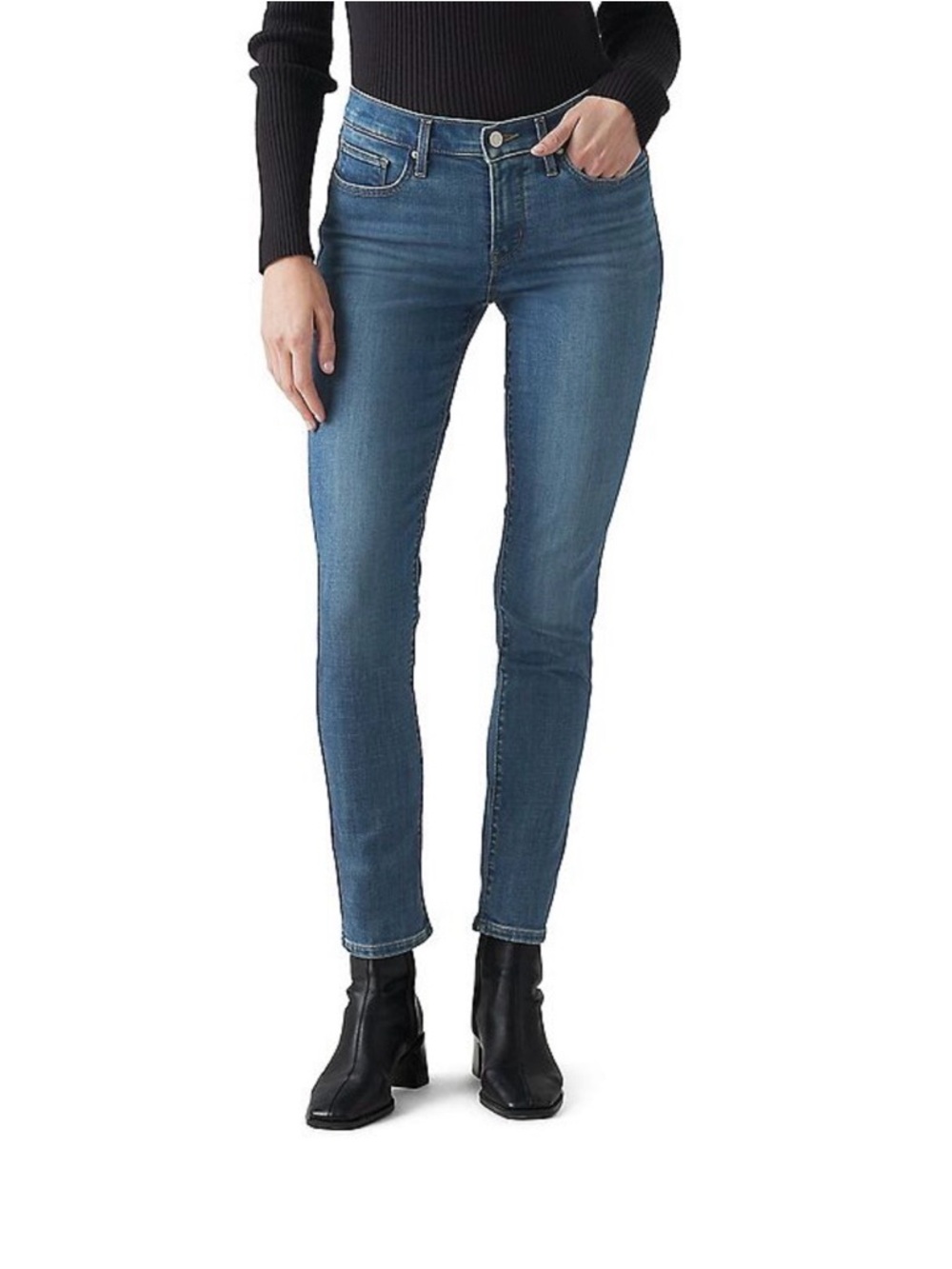 Signature by Levi Strauss Women's Skinny Jeans in Medium Blue